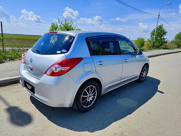 Nissan Tiida, 2010г, передний привод, автомат