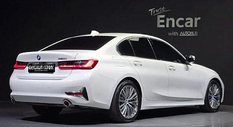 BMW 3 серии, 2021г, задний привод, автомат
