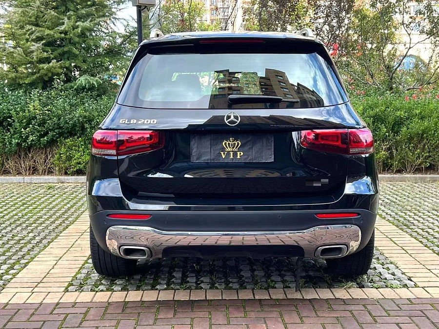 Mercedes-Benz GLB, 2021г., передний привод, робот