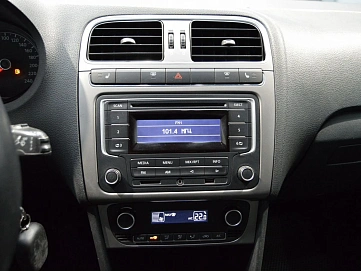 Volkswagen Polo, 2015г, передний привод, механика