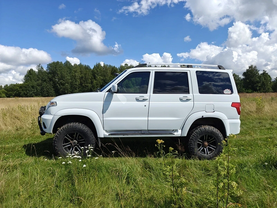 УАЗ Patriot, 2016г., полный привод, механика