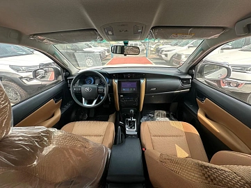 Toyota Fortuner, 2024г, полный привод, автомат