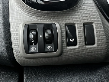 Renault Trafic, 2016г, передний привод, механика