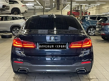 BMW , 2018г., полный привод, автомат