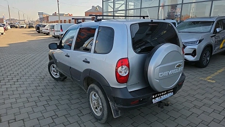 Chevrolet Niva, 2010г, передний привод, механика