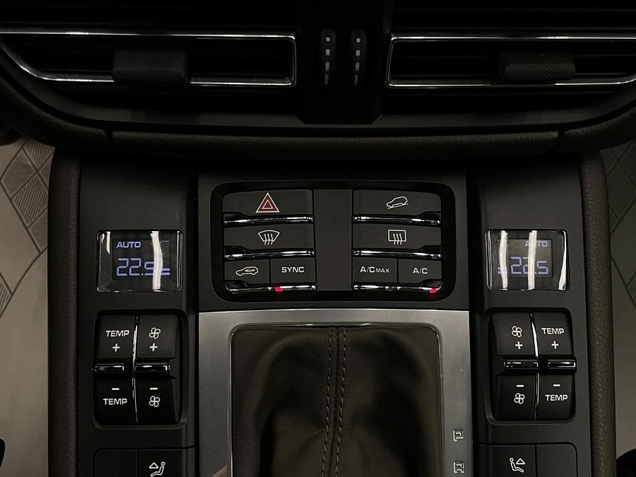 Porsche , 2019г., полный привод, робот