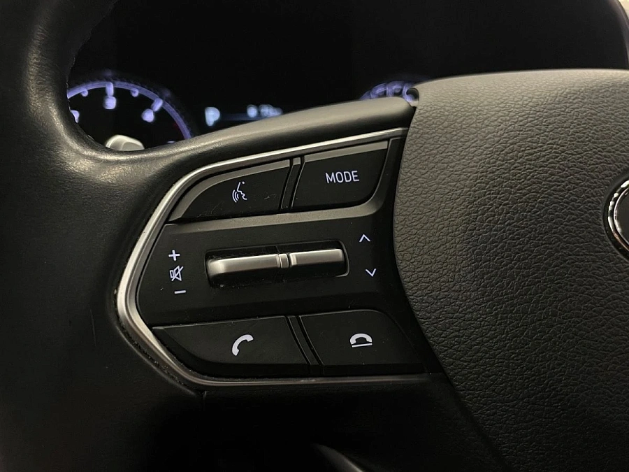 Hyundai Santa Fe, 2020г., передний привод, робот