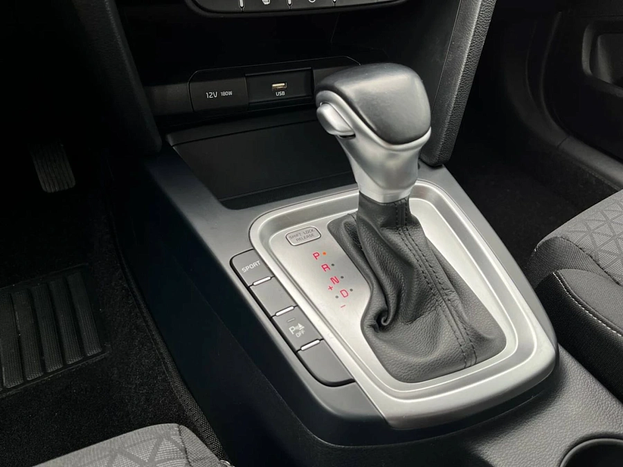 Kia Ceed, 2021г., передний привод, автомат