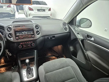 Volkswagen Tiguan, 2012г, полный привод, автомат