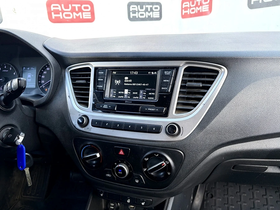 Hyundai Solaris, 2019г., передний привод, автомат