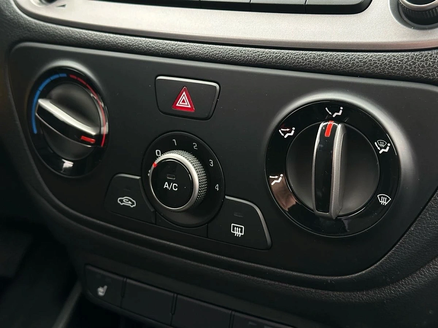 Hyundai Solaris, 2019г., передний привод, механика