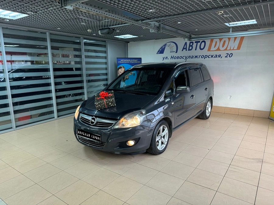 Opel Zafira, 2012г., передний привод, механика