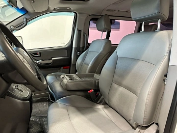 Hyundai Grand Starex, 2015г, полный привод, автомат