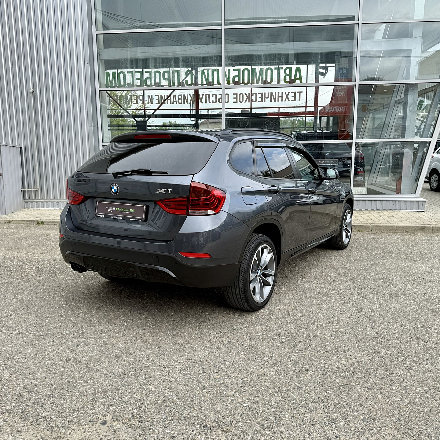 BMW , 2012г., передний привод, автомат