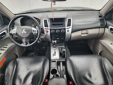 Mitsubishi Pajero Sport, 2010г, полный привод, автомат