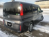 Honda Stepwgn, 2018г., передний привод, вариатор