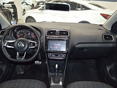 Volkswagen Polo, 2017г., передний привод, робот