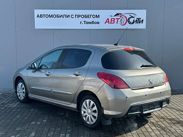 Peugeot 308, 2010г, передний привод, автомат