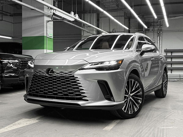 Lexus RX, 2022г., полный привод, автомат