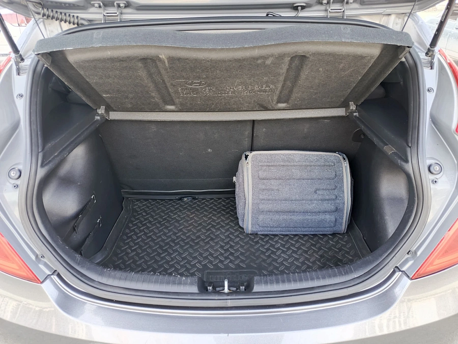 Hyundai Solaris, 2014г., передний привод, механика