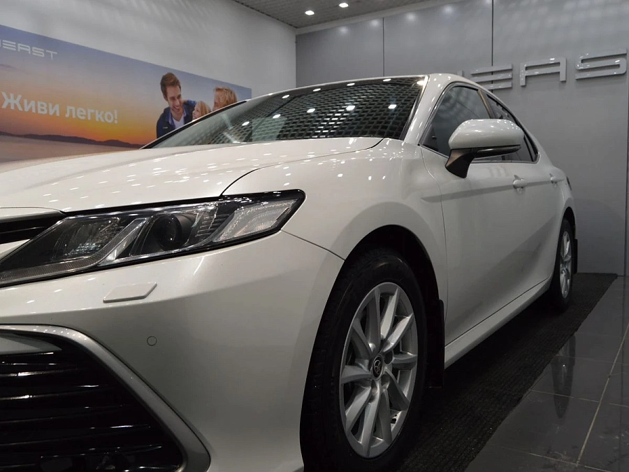 Toyota Camry, 2021г., передний привод, автомат