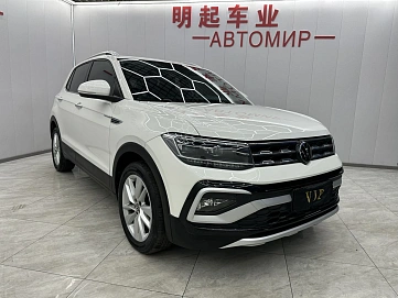 Volkswagen T-Roc, 2022г, передний привод, робот