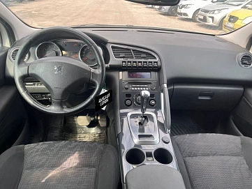 Peugeot 3008, 2011г, передний привод, автомат