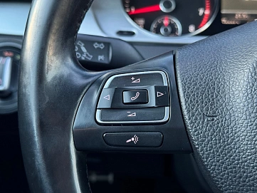 Volkswagen Passat, 2012г., передний привод, робот