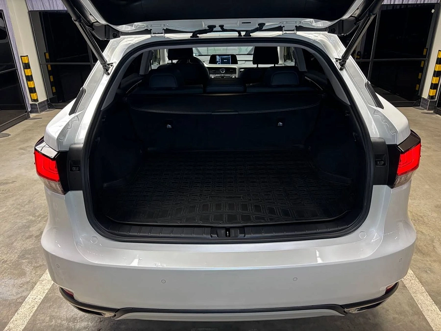 Lexus RX, 2022г., полный привод, автомат