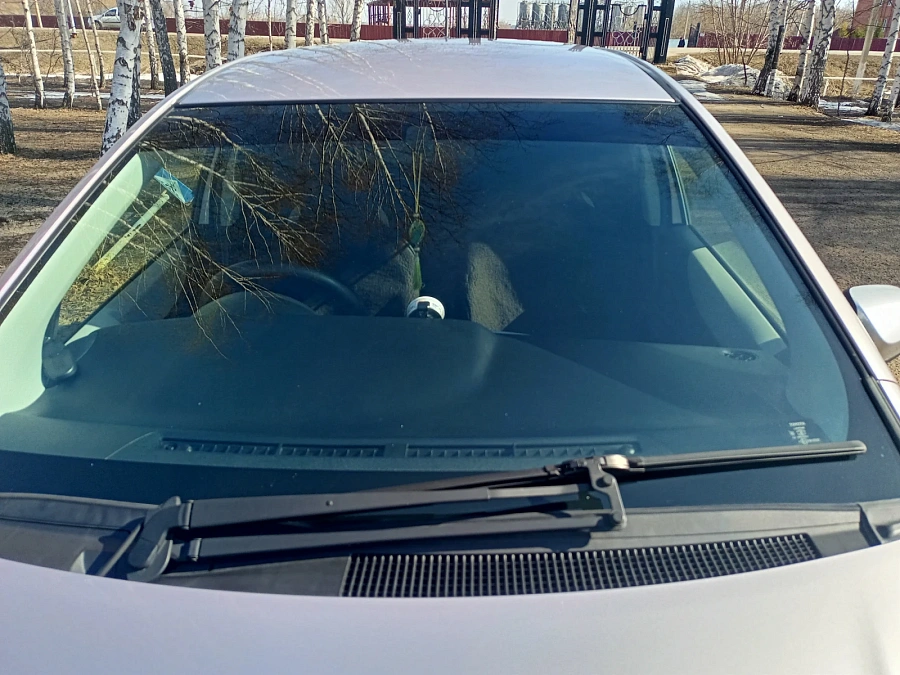 Toyota Vitz, 2012г., передний привод, вариатор
