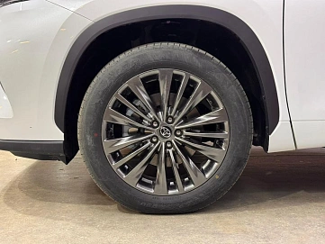 Toyota Highlander, 2025г, полный привод, автомат