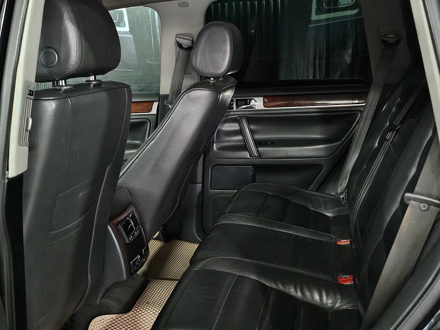 Volkswagen Touareg, 2005г., полный привод, автомат