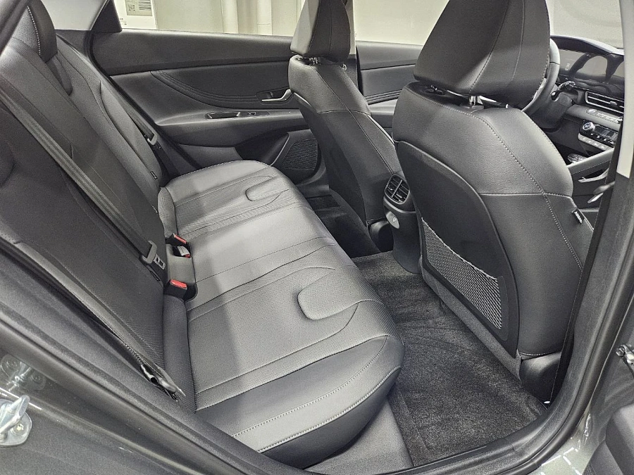 Hyundai Elantra, 2025г., передний привод, вариатор