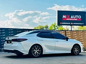 Toyota Camry, 2021г., передний привод, автомат