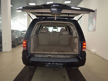 Ford Expedition, 2005г, полный привод, автомат