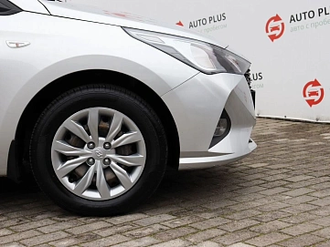 Hyundai Solaris, 2021г, передний привод, автомат