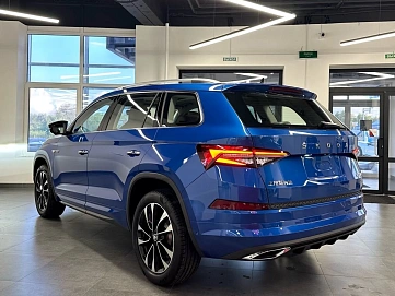 Skoda Kodiaq, 2023г, полный привод, робот