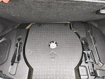 Toyota Camry, 2017г, передний привод, автомат