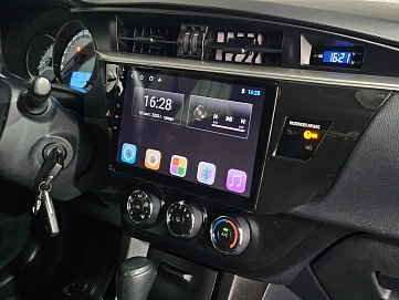 Toyota Corolla, 2014г, передний привод, вариатор