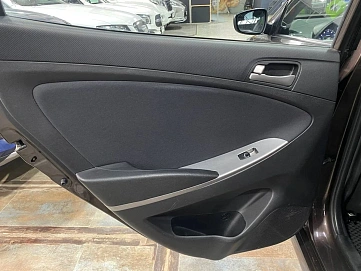 Hyundai Solaris, 2015г., передний привод, автомат