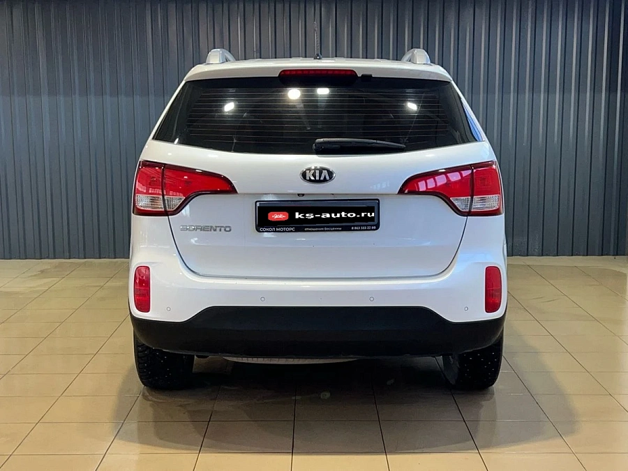 Kia Sorento, 2015г., полный привод, автомат