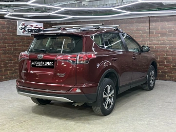 Toyota RAV4, 2019г, полный привод, вариатор