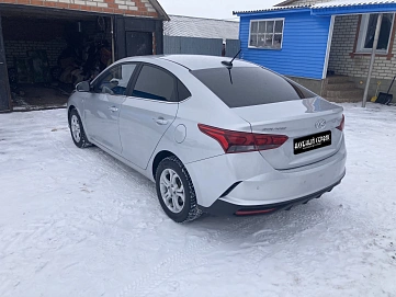 Hyundai Solaris, 2021г, передний привод, автомат
