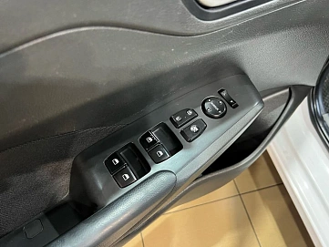 Hyundai Solaris, 2021г, передний привод, автомат