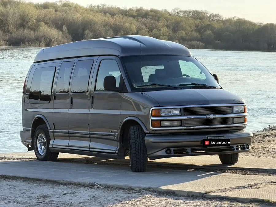 Chevrolet Express, 2001г., задний привод, автомат