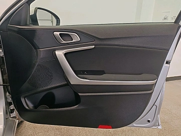 Kia Ceed, 2020г, передний привод, автомат