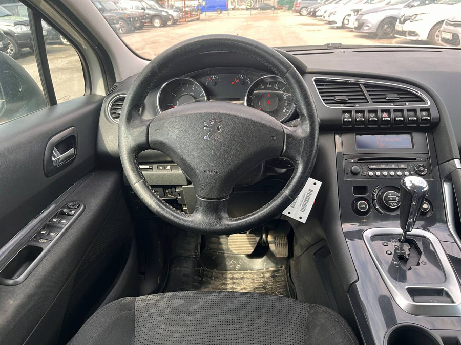 Peugeot 3008, 2011г., передний привод, автомат