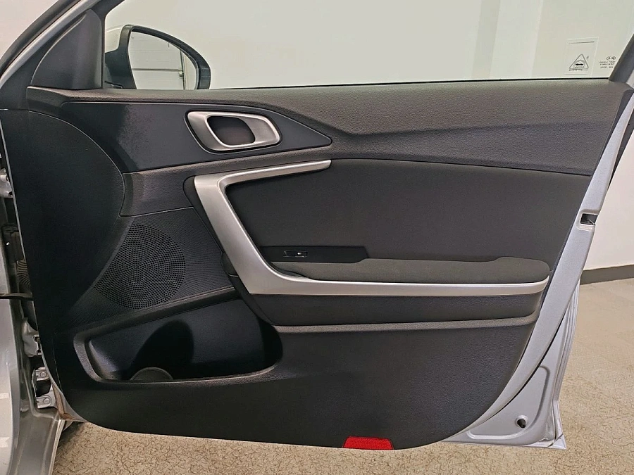 Kia Ceed, 2020г., передний привод, автомат