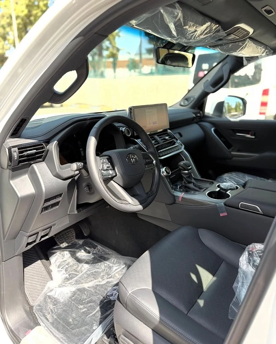 Toyota Land Cruiser, 2025г., полный привод, автомат