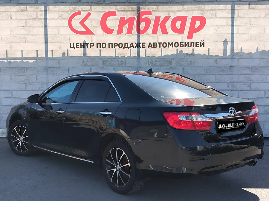Toyota Camry, 2013г., передний привод, автомат